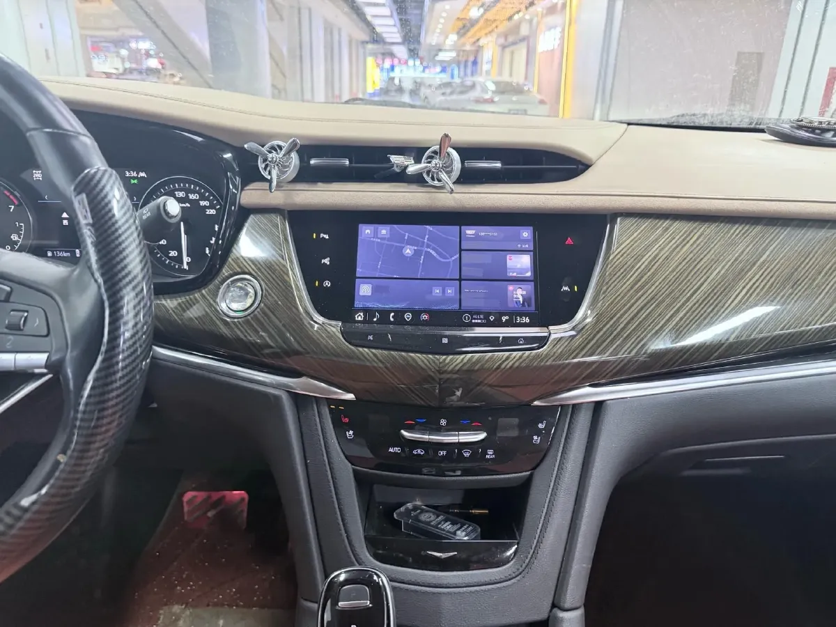 2021 Cadillac XT6 2.0T 237HP L4 9AT,autocango,china used car exporter,china ev exporter,chinese used car exporter,chinese used ev exporter