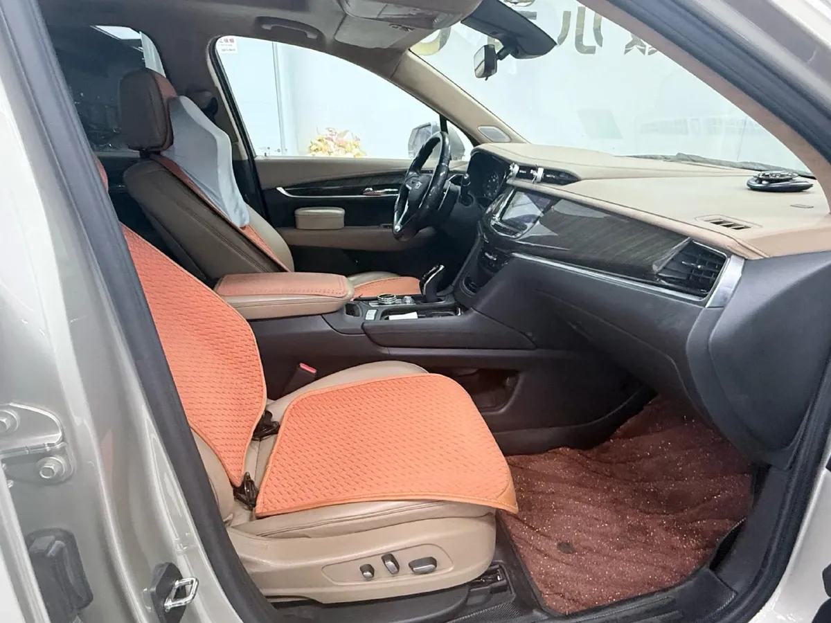 2021 Cadillac XT6 2.0T 237HP L4 9AT,autocango,china used car exporter,china ev exporter,chinese used car exporter,chinese used ev exporter