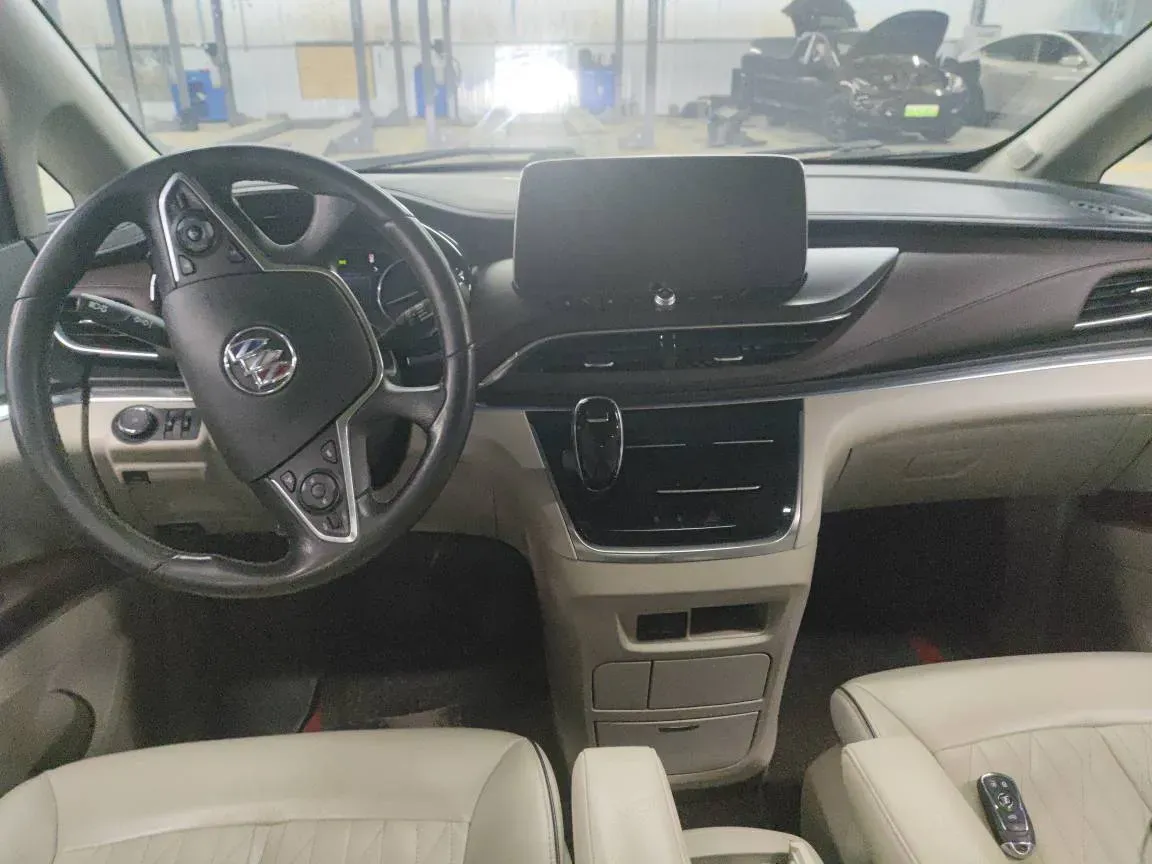 2021 Buick GL8 2.0T 237HP L4 9AT,autocango,china used car exporter,china ev exporter,chinese used car exporter,chinese used ev exporter