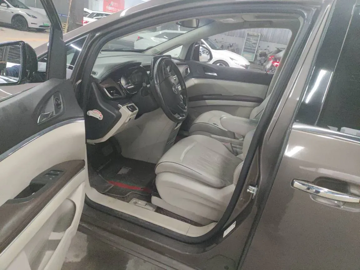 2021 Buick GL8 2.0T 237HP L4 9AT,autocango,china used car exporter,china ev exporter,chinese used car exporter,chinese used ev exporter