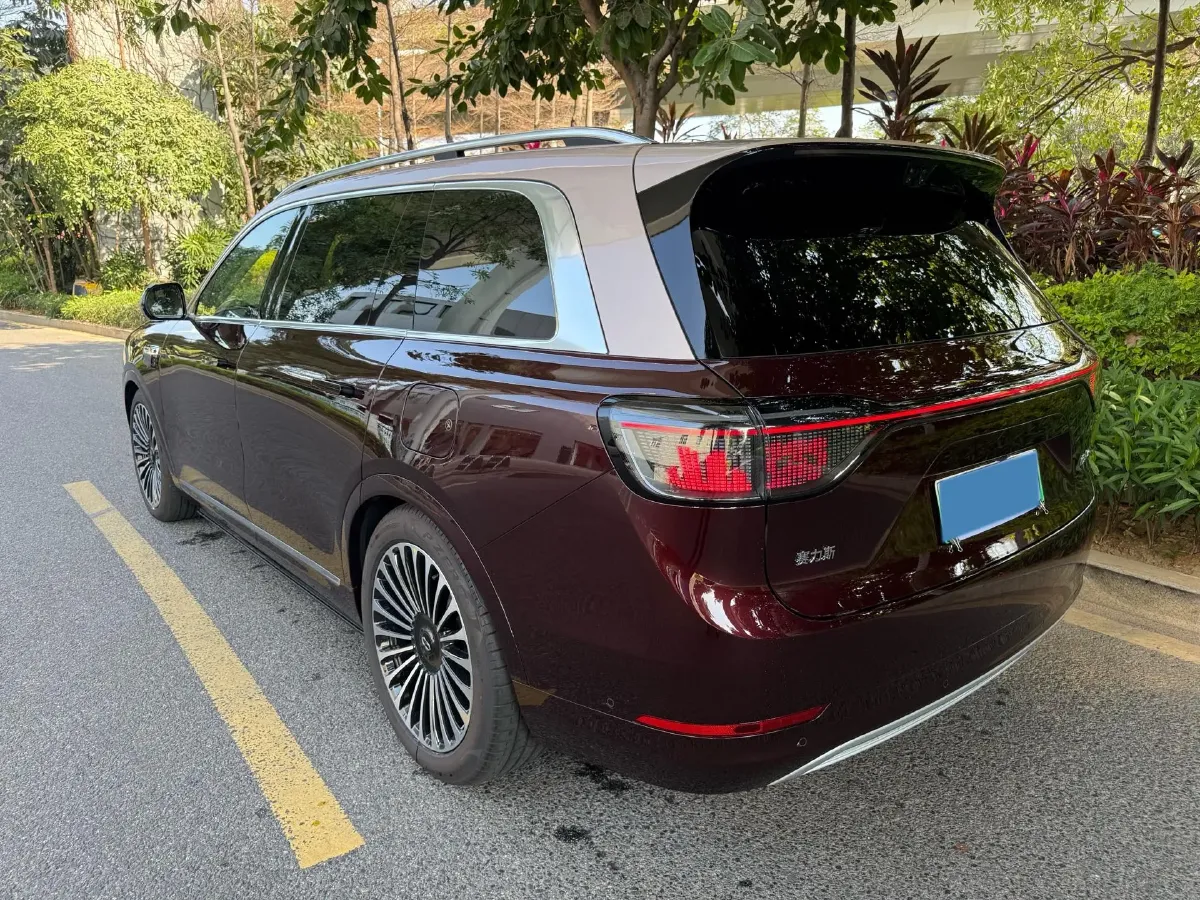 2025 AITO AITO M9 REEV 160HP REEV 52KWH,autocango,china used car exporter,china ev exporter,chinese used car exporter,chinese used ev exporter