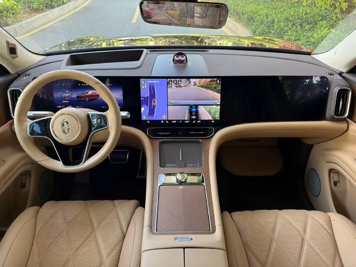 2025 AITO AITO M9 REEV 160HP REEV 52KWH,autocango,china used car exporter,china ev exporter,chinese used car exporter,chinese used ev exporter