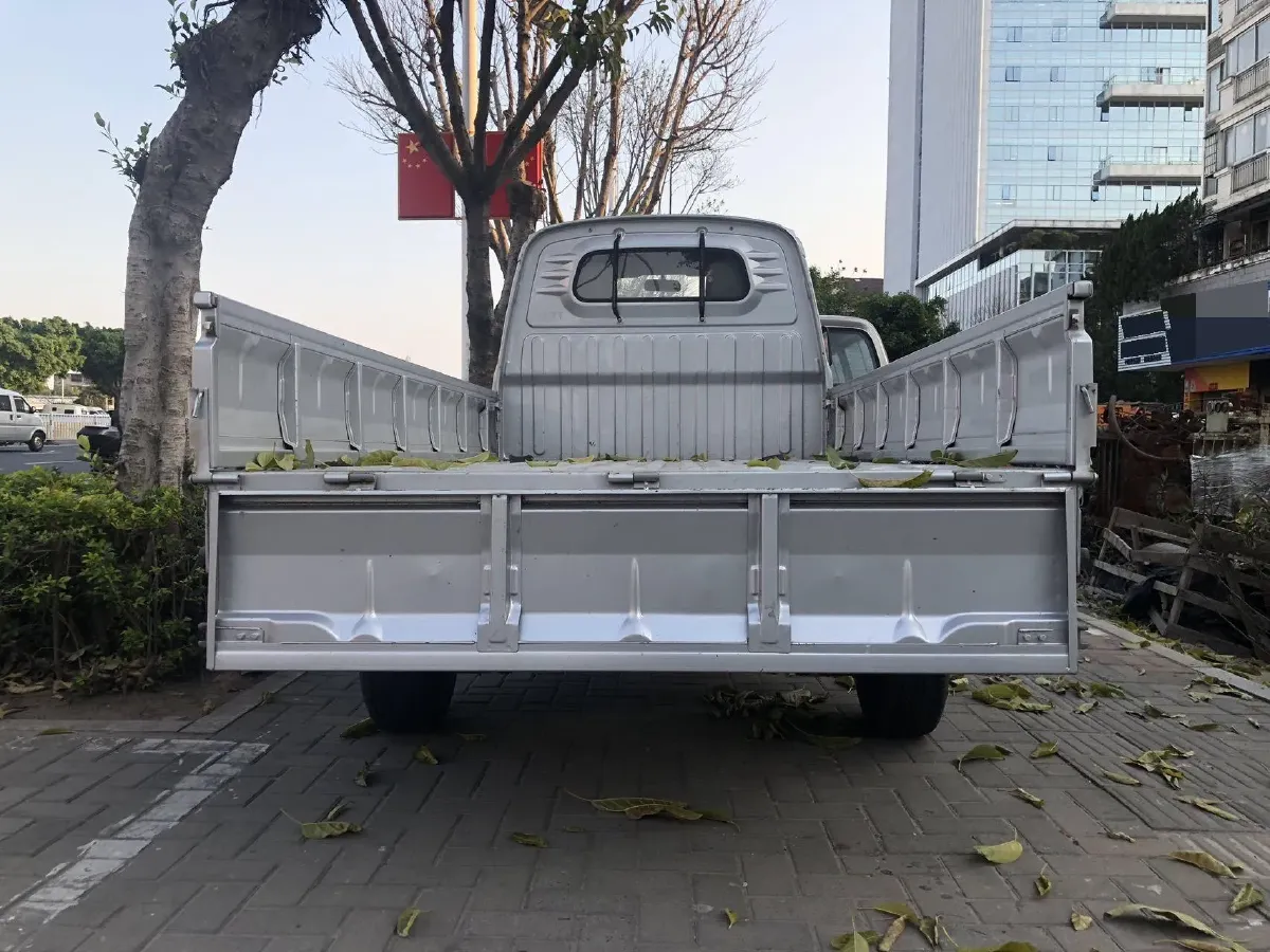 2023 WuLing RongGuang New Truck 1.5L 102HP L4 5MT,autocango,china used car exporter,china ev exporter,chinese used car exporter,chinese used ev exporter