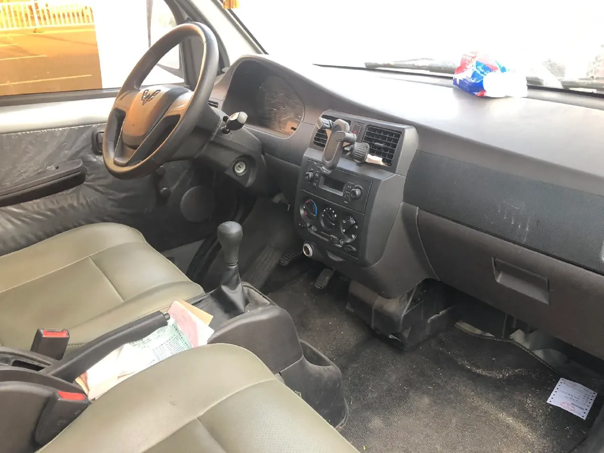 2023 WuLing RongGuang New Truck 1.5L 102HP L4 5MT,autocango,china used car exporter,china ev exporter,chinese used car exporter,chinese used ev exporter