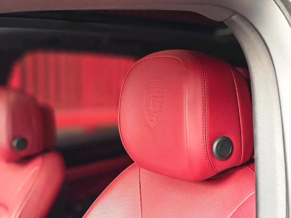 2023 Porsche Cayenne 2.0T 252HP L4 8AT PHEV 17.9KWH,autocango,china used car exporter,china ev exporter,chinese used car exporter,chinese used ev exporter