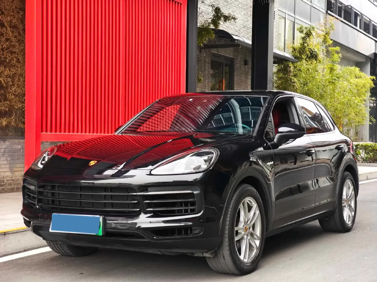 2023 Porsche Cayenne 2.0T 252HP L4 8AT PHEV 17.9KWH,autocango,china used car exporter,china ev exporter,chinese used car exporter,chinese used ev exporter