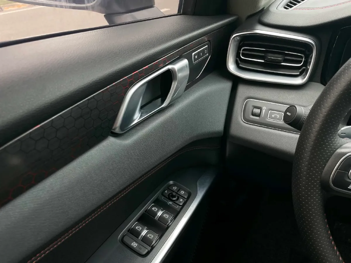 2019 LYNK&CO 01 2.0T 190HP L4 7DCT,autocango,china used car exporter,china ev exporter,chinese used car exporter,chinese used ev exporter