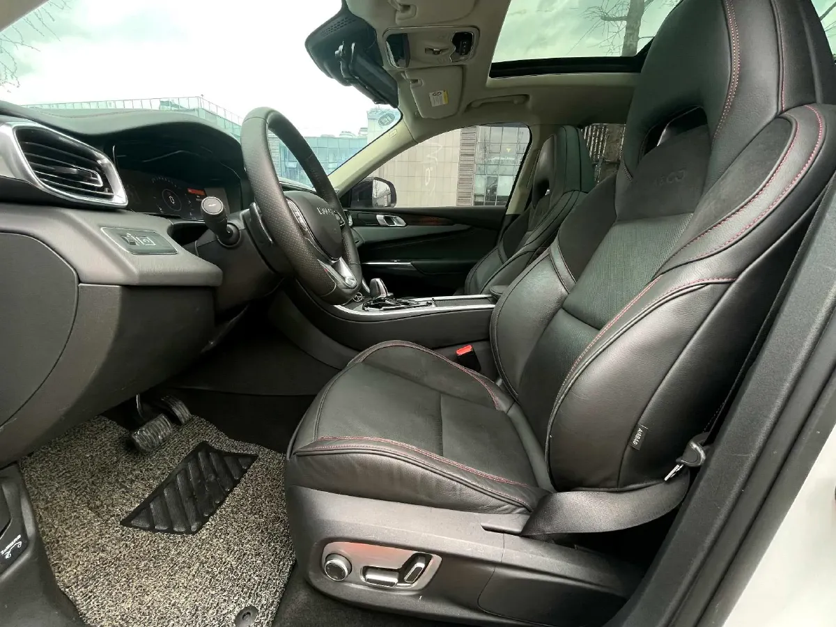 2019 LYNK&CO 01 2.0T 190HP L4 7DCT,autocango,china used car exporter,china ev exporter,chinese used car exporter,chinese used ev exporter