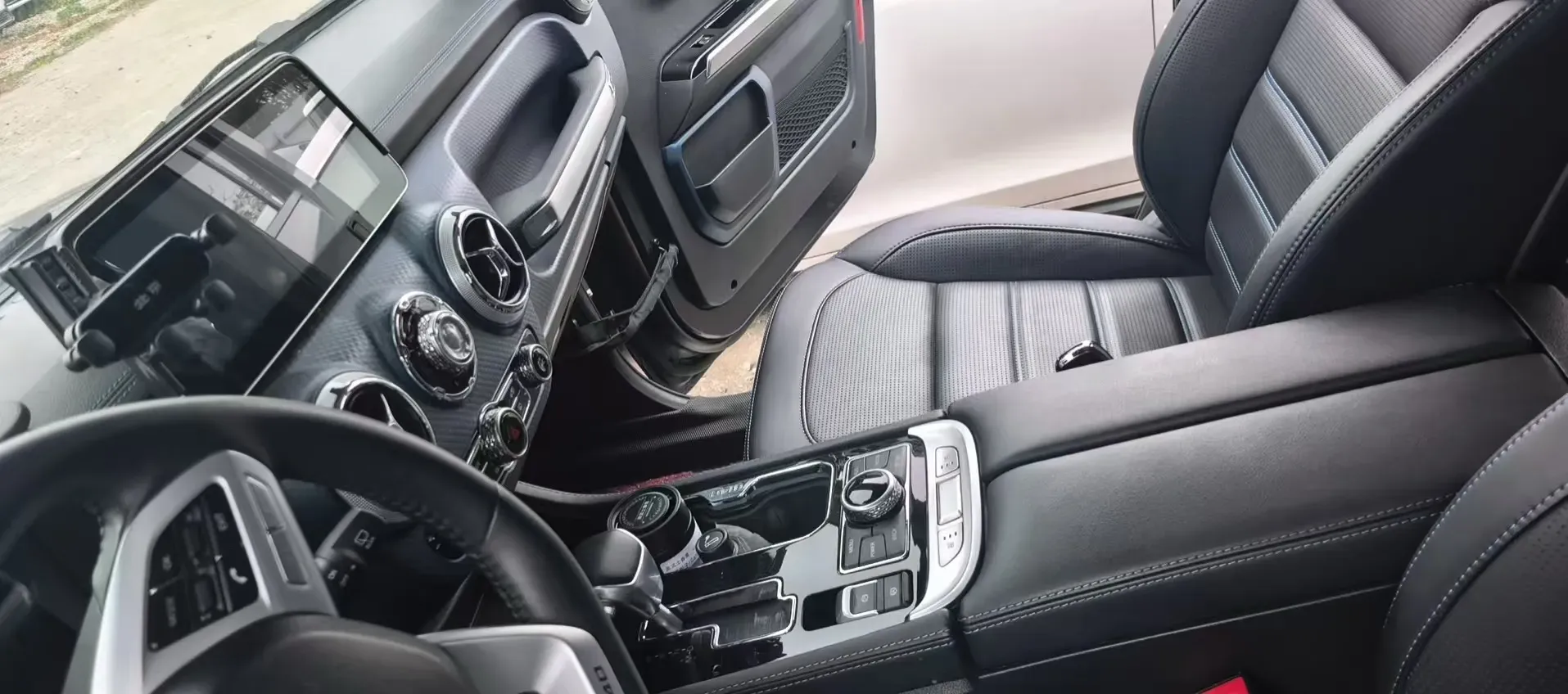 2021 Beijing BJ40 2.3T 231HP L4 6AT,autocango,china used car exporter,china ev exporter,chinese used car exporter,chinese used ev exporter