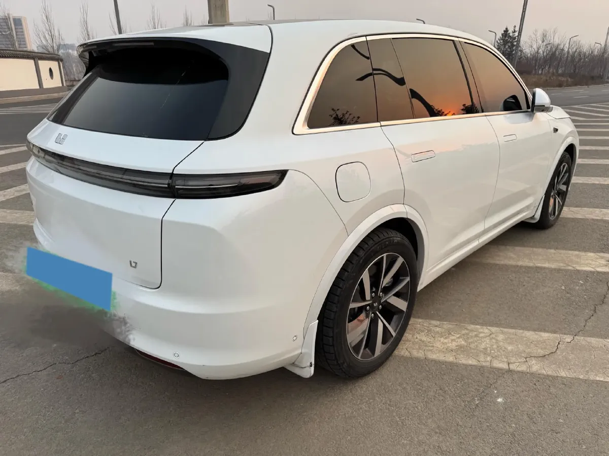 2023 Li L7 Range Extended 154HP REEV 40.9KWH,autocango,china used car exporter,china ev exporter,chinese used car exporter,chinese used ev exporter
