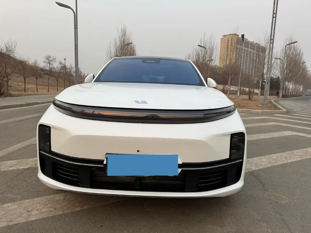 2023 Li L7 Range Extended 154HP REEV 40.9KWH,autocango,china used car exporter,china ev exporter,chinese used car exporter,chinese used ev exporter