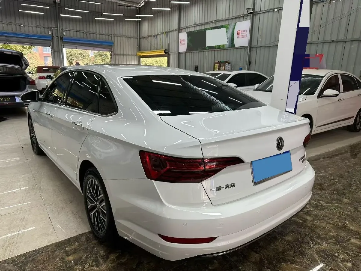 2019 Jeep Renegade 1.3T 173HP L4 7DCT,autocango,china used car exporter,china ev exporter,chinese used car exporter,chinese used ev exporter