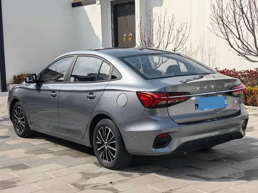 2021 Roewe i5 1.5L 120HP L4 CVT,autocango,china used car exporter,china ev exporter,chinese used car exporter,chinese used ev exporter