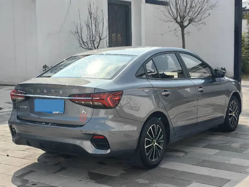 2021 Roewe i5 1.5L 120HP L4 CVT,autocango,china used car exporter,china ev exporter,chinese used car exporter,chinese used ev exporter