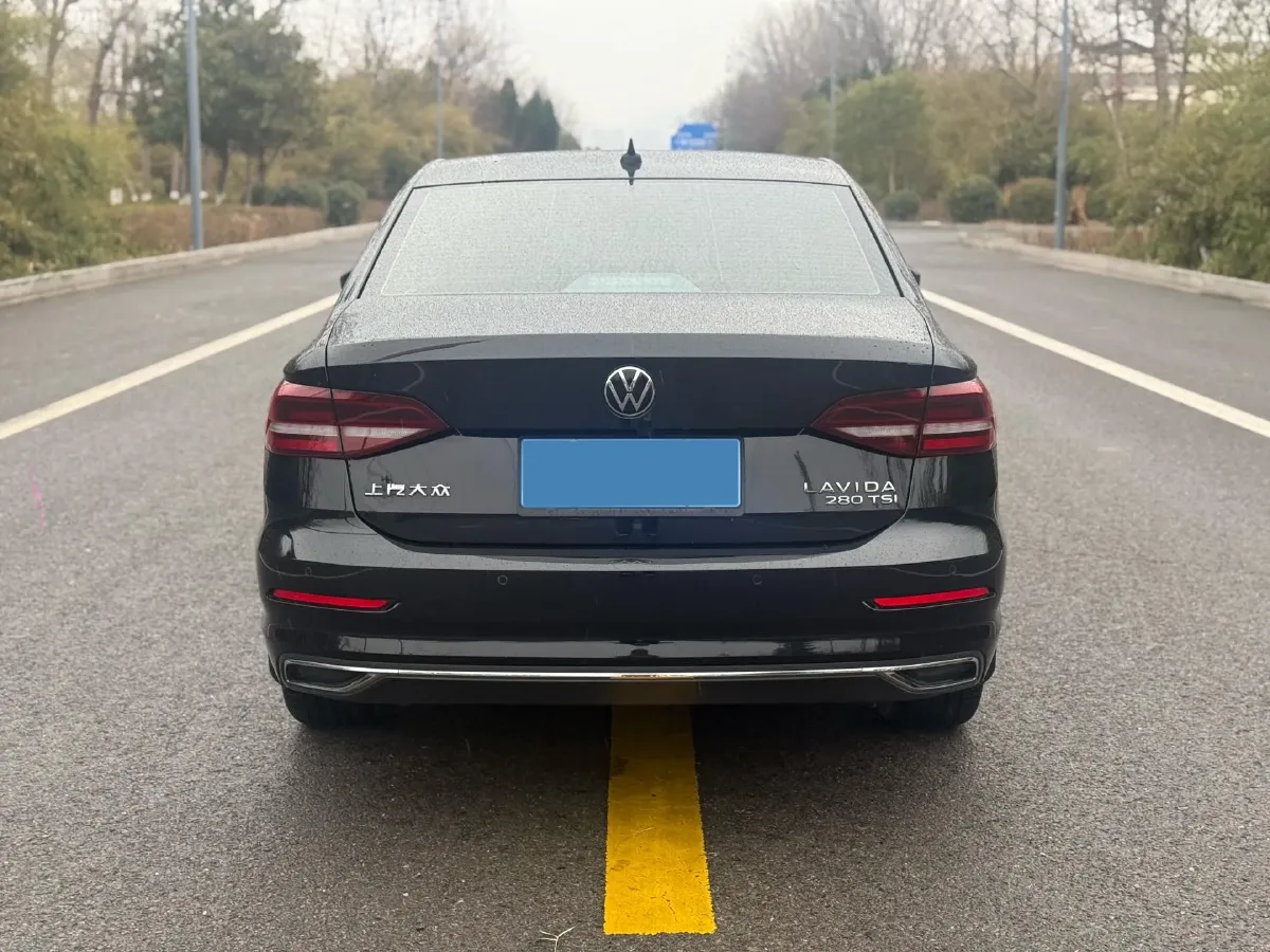 2021 Volkswagen Lavida 1.4T 150HP L4 7DCT,autocango,china used car exporter,china ev exporter,chinese used car exporter,chinese used ev exporter
