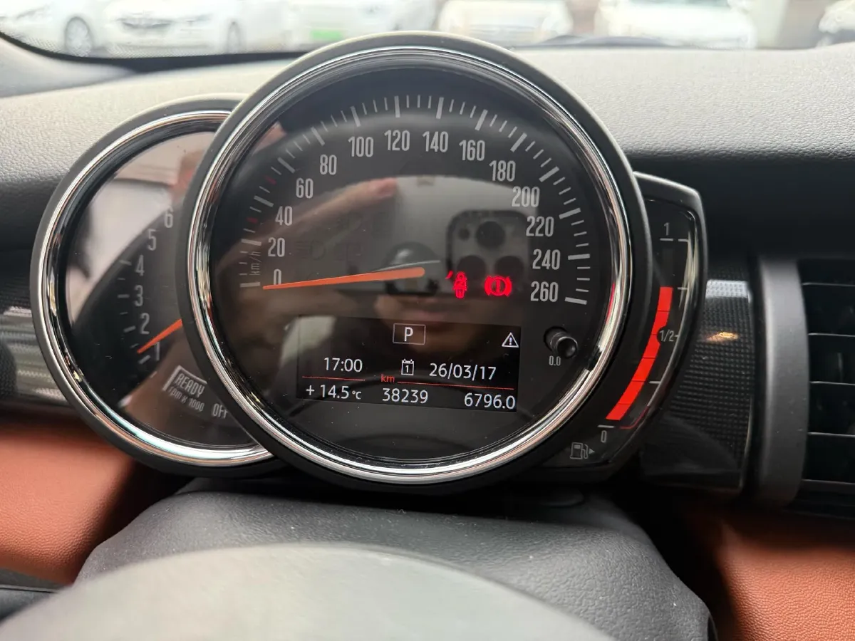 2019 MINI MINI 1.5T 136HP L3 7DCT,autocango,china used car exporter,china ev exporter,chinese used car exporter,chinese used ev exporter