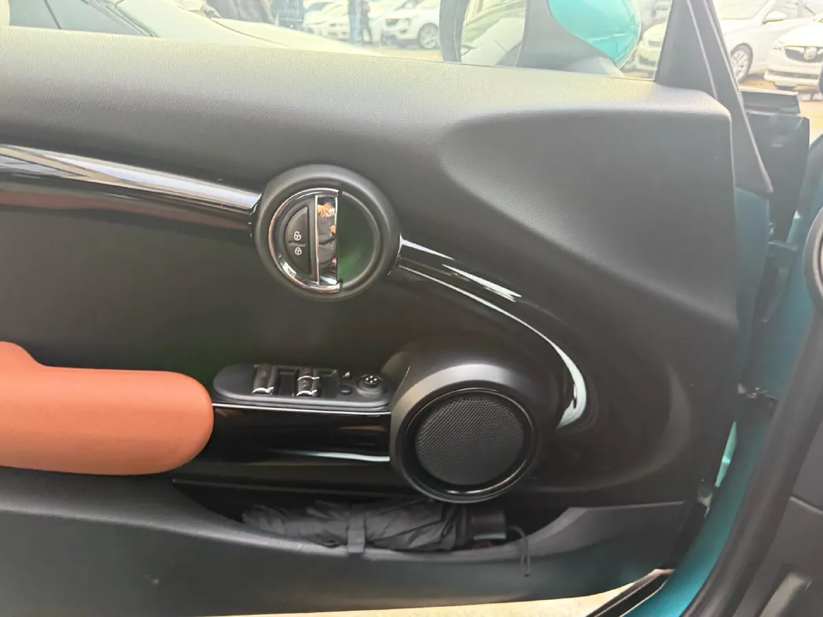 2019 MINI MINI 1.5T 136HP L3 7DCT,autocango,china used car exporter,china ev exporter,chinese used car exporter,chinese used ev exporter