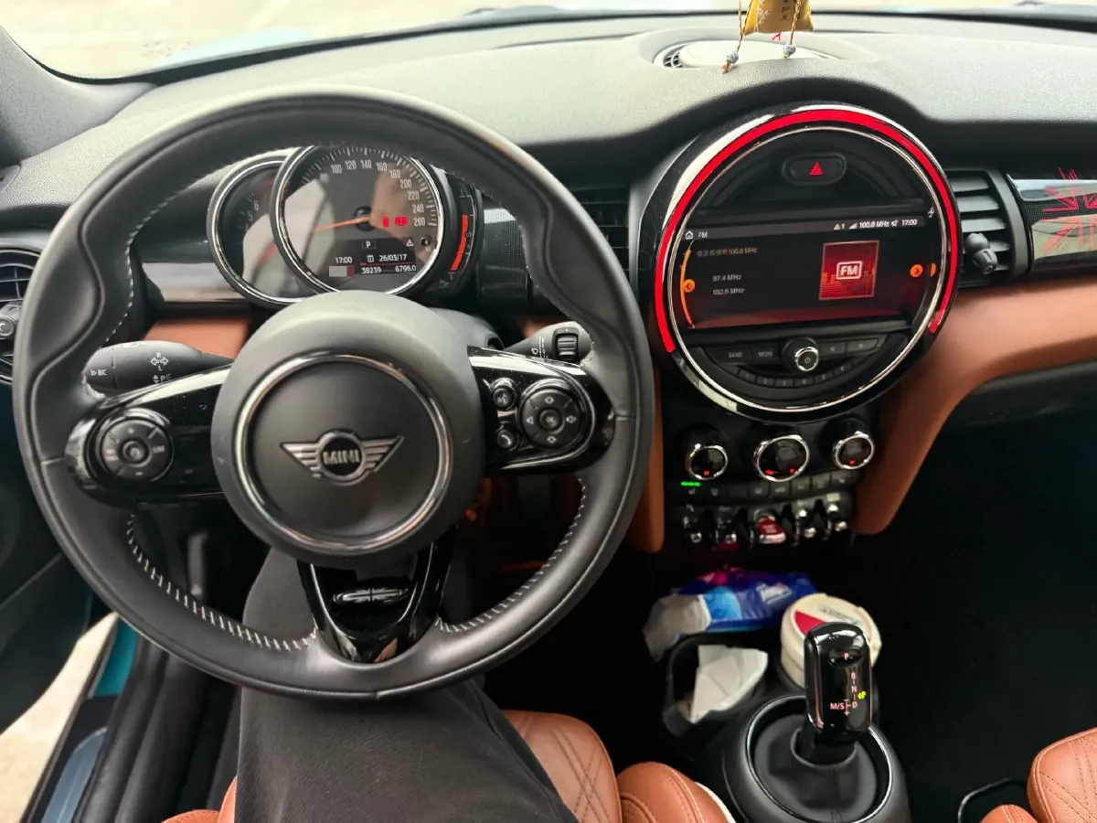 2019 MINI MINI 1.5T 136HP L3 7DCT,autocango,china used car exporter,china ev exporter,chinese used car exporter,chinese used ev exporter
