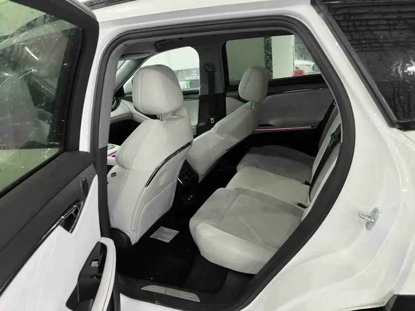 2025 Voyah FREE 1.5T 150HP L4 REEV 43KWH,autocango,china used car exporter,china ev exporter,chinese used car exporter,chinese used ev exporter