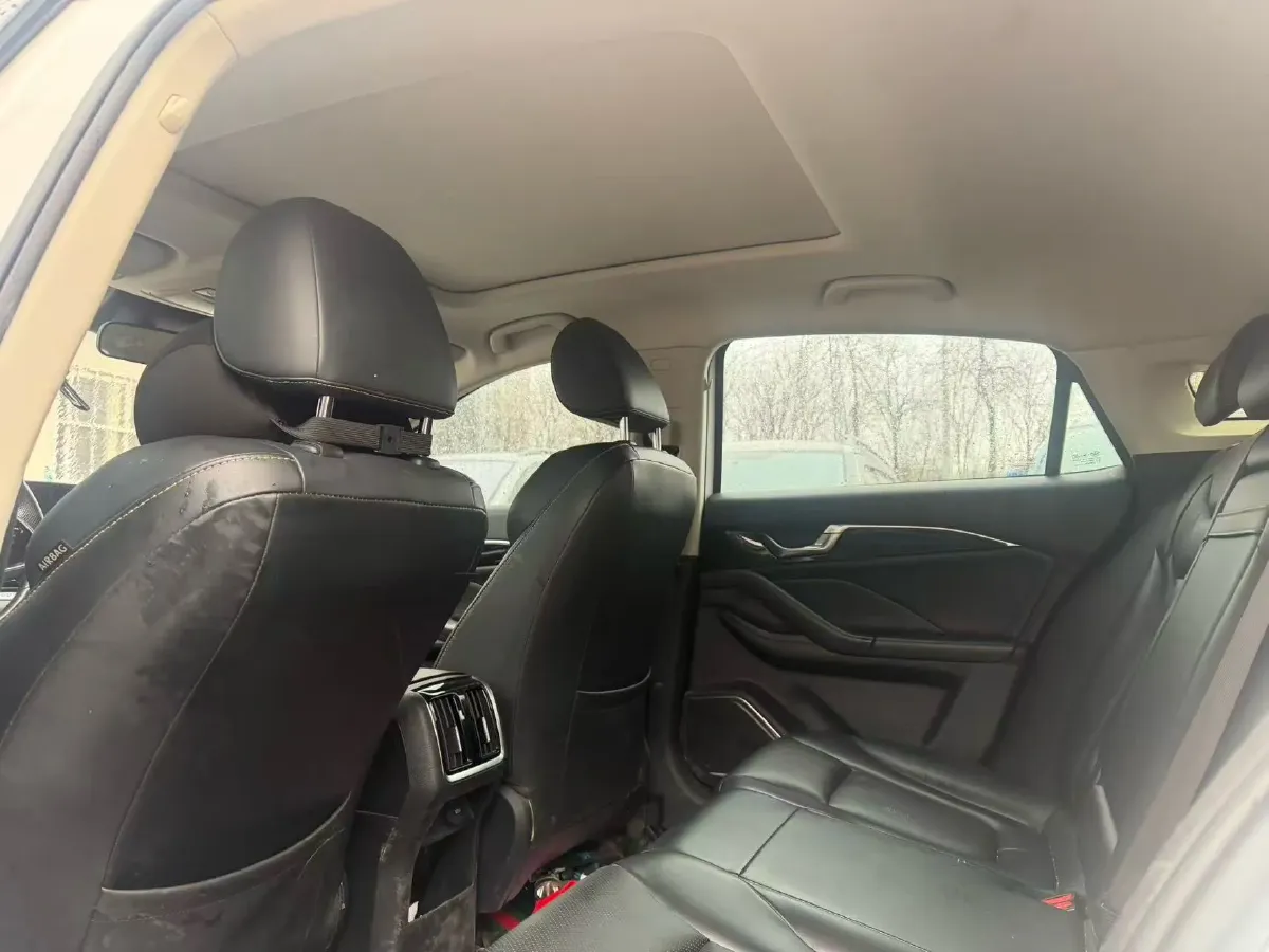 2023 Bestune B70 1.5T 169HP L4 7DCT,autocango,china used car exporter,china ev exporter,chinese used car exporter,chinese used ev exporter