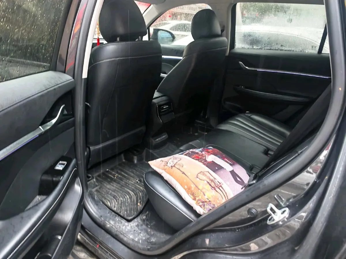 2022 Roewe RX5 MAX 1.5T 181HP L4 6AT,autocango,china used car exporter,china ev exporter,chinese used car exporter,chinese used ev exporter