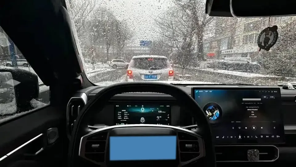 2025 Jetour Traveller 2.0T 254HP L4 8AT,autocango,china used car exporter,china ev exporter,chinese used car exporter,chinese used ev exporter