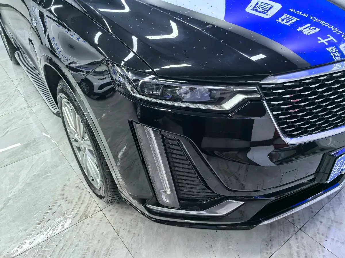 2022 Cadillac XT6 2.0T 237HP L4 9AT,autocango,china used car exporter,china ev exporter,chinese used car exporter,chinese used ev exporter