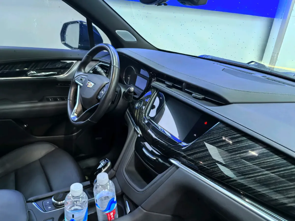 2022 Cadillac XT6 2.0T 237HP L4 9AT,autocango,china used car exporter,china ev exporter,chinese used car exporter,chinese used ev exporter