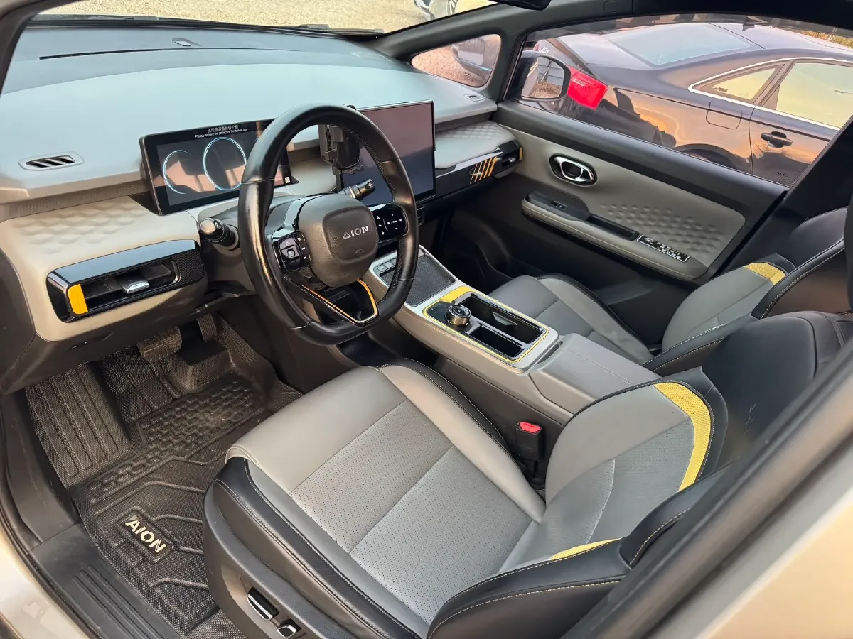 2022 GAC Trumpchi Emkoo 1.5T 177HP L4 7DCT,autocango,china used car exporter,china ev exporter,chinese used car exporter,chinese used ev exporter