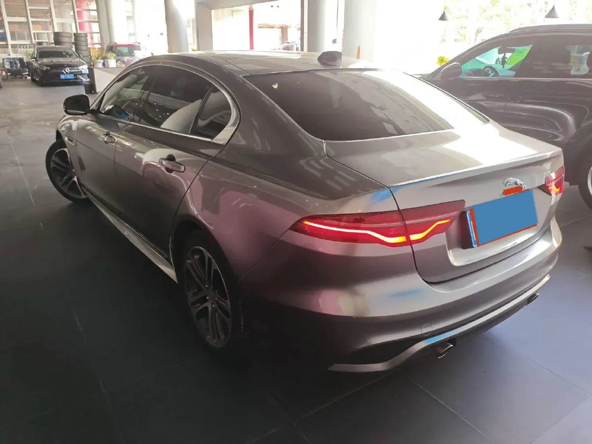 2021 Jaguar XEL 2.0T 200HP L4 8AT,autocango,china used car exporter,china ev exporter,chinese used car exporter,chinese used ev exporter