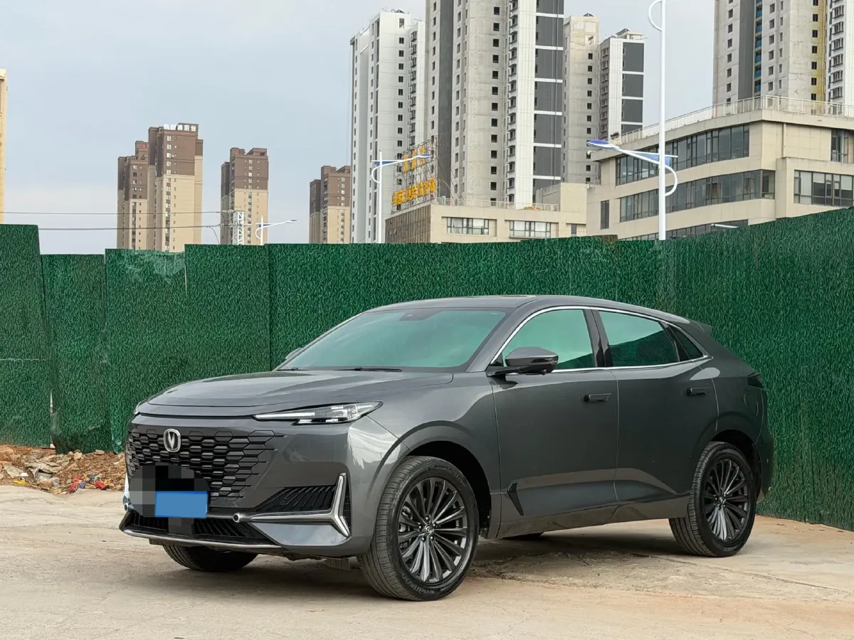 2021 ChangAn UNI-K 2.0T 233HP L4 8AT,autocango,china used car exporter,china ev exporter,chinese used car exporter,chinese used ev exporter