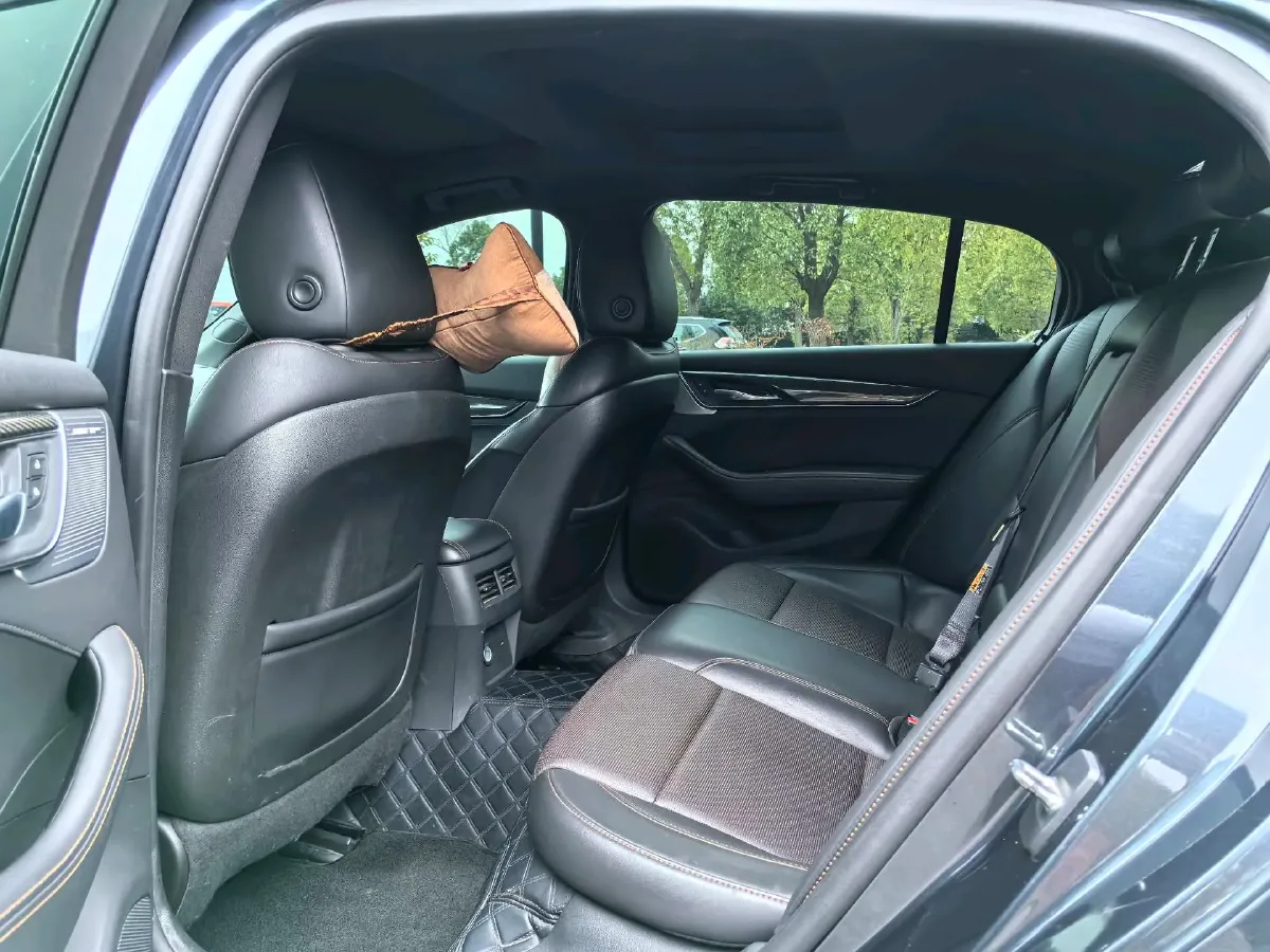 2021 Cadillac CT5 2.0T 237HP L4 10AT,autocango,china used car exporter,china ev exporter,chinese used car exporter,chinese used ev exporter