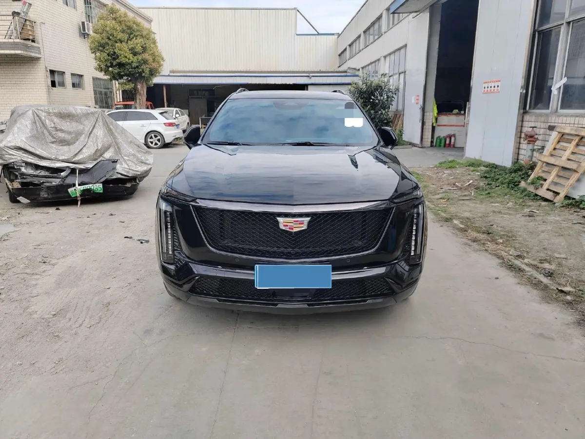 2025 Cadillac XT5 2.0T 237HP L4 9AT,autocango,china used car exporter,china ev exporter,chinese used car exporter,chinese used ev exporter
