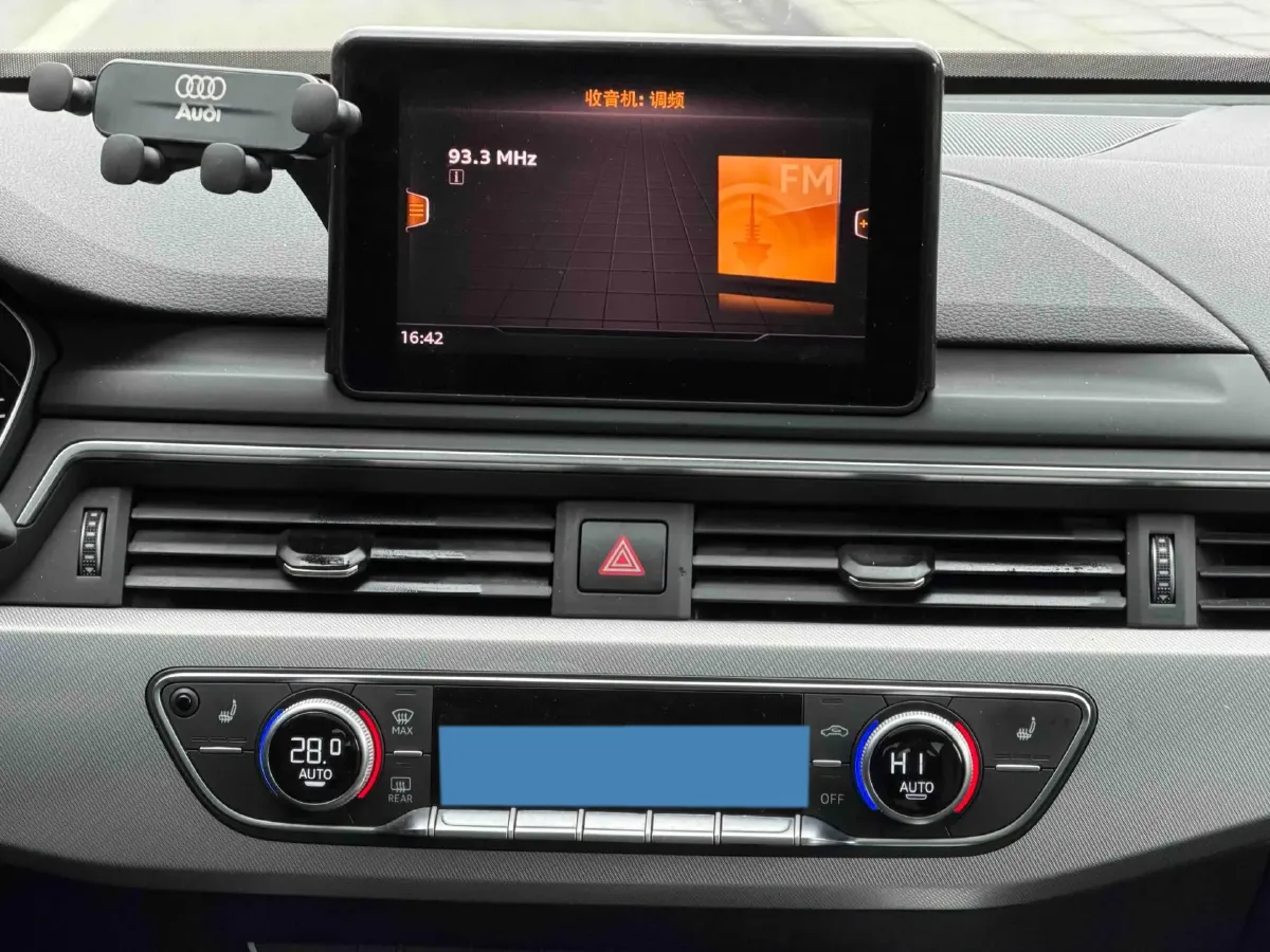 2019 Alfa Romeo Giulia 2.0T 280HP L4 8AT,autocango,china used car exporter,china ev exporter,chinese used car exporter,chinese used ev exporter