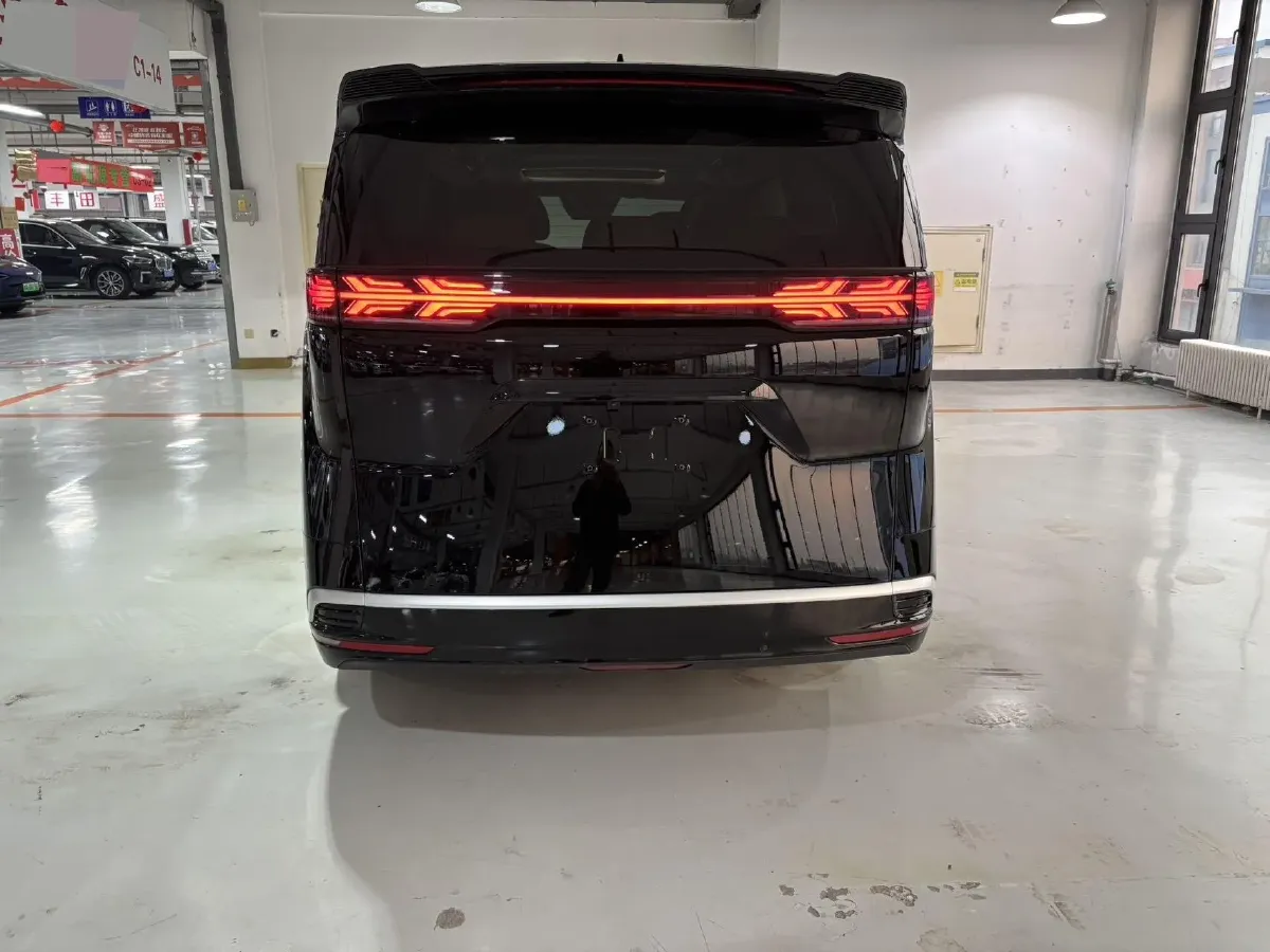 2024 Denza D9 1.5T 139HP L4 E-CVT PHEV 40KWH,autocango,china used car exporter,china ev exporter,chinese used car exporter,chinese used ev exporter