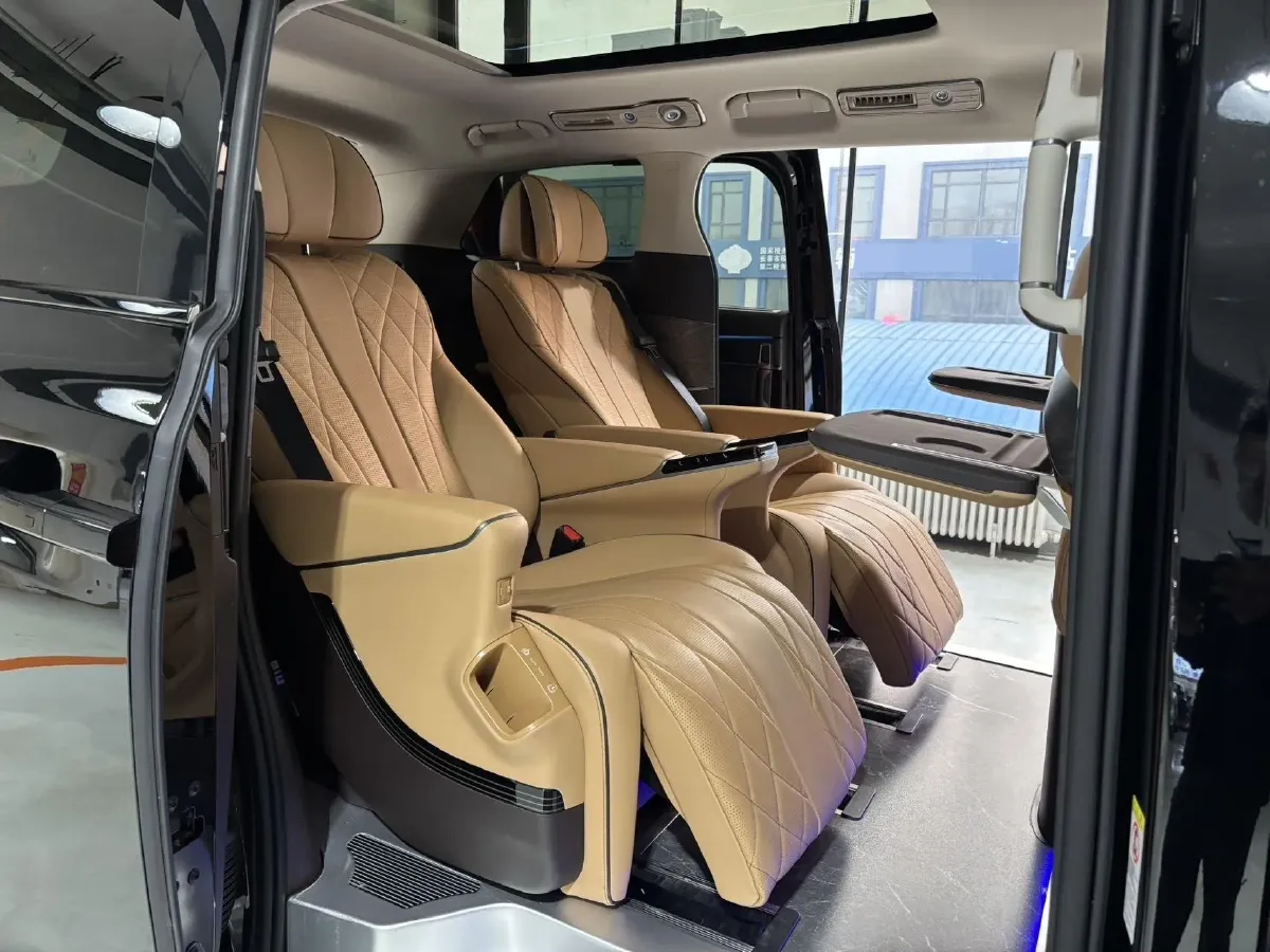 2024 Denza D9 1.5T 139HP L4 E-CVT PHEV 40KWH,autocango,china used car exporter,china ev exporter,chinese used car exporter,chinese used ev exporter