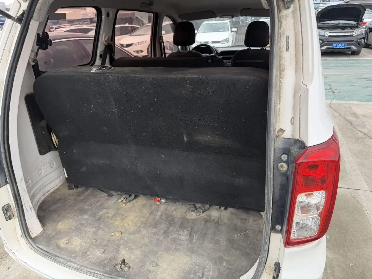 2019 WuLing HongGuang 1.5L 105HP L4 5MT,autocango,china used car exporter,china ev exporter,chinese used car exporter,chinese used ev exporter