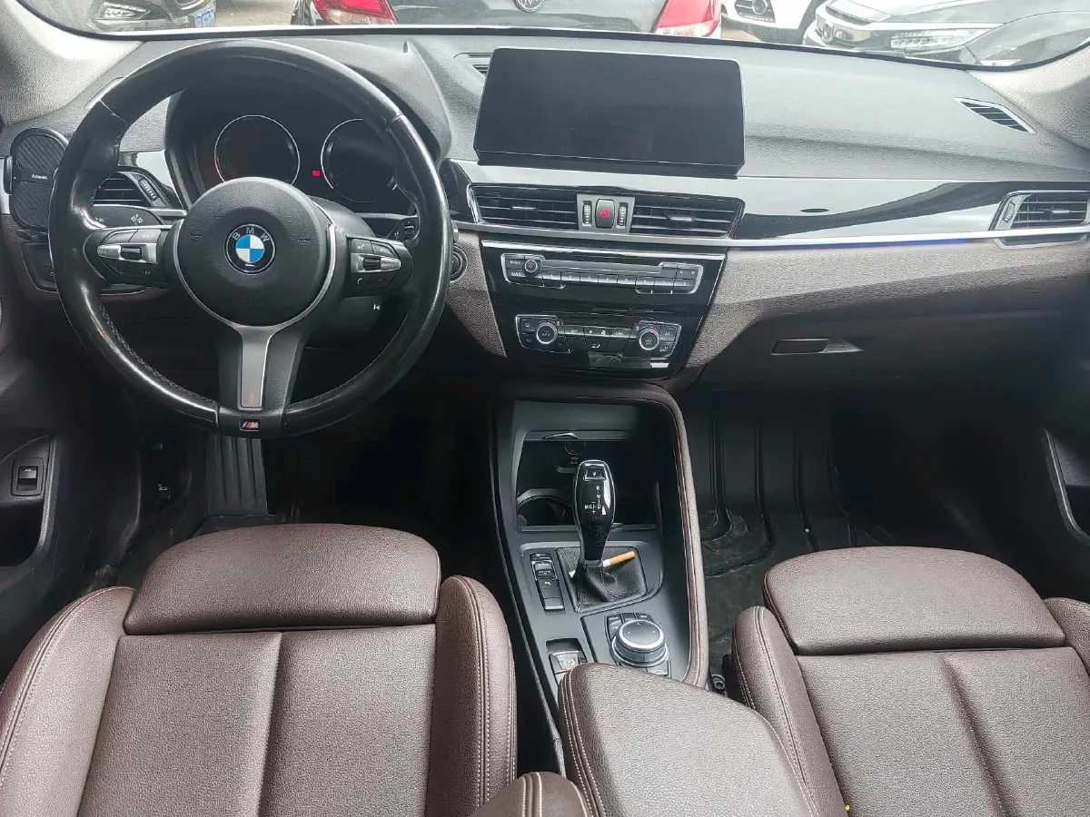 2021 BMW X1 2.0T 192HP L4 7DCT,autocango,china used car exporter,china ev exporter,chinese used car exporter,chinese used ev exporter