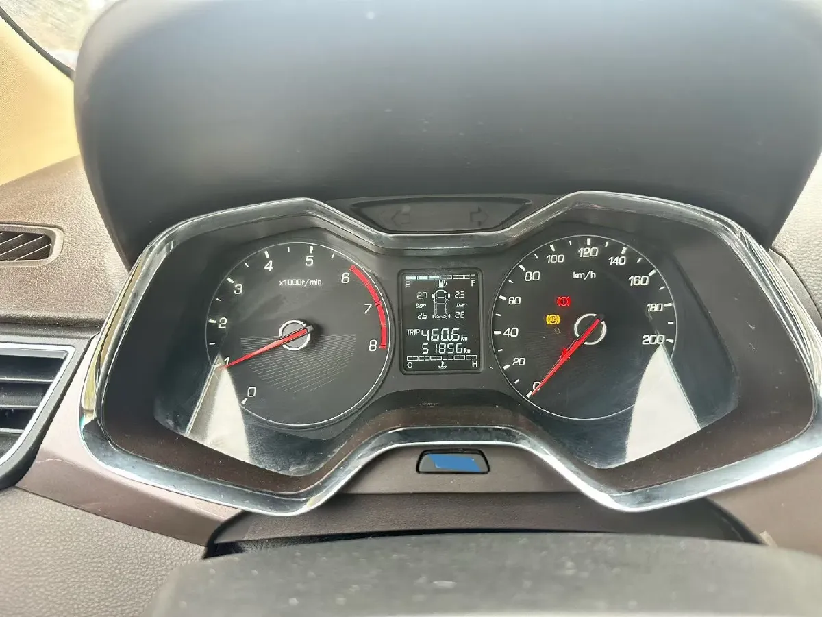 2017 BaoJun 310W 1.5L 112HP L4 6MT,autocango,china used car exporter,china ev exporter,chinese used car exporter,chinese used ev exporter