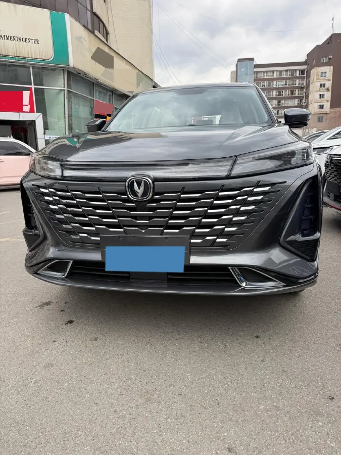 2023 ChangAn CS75 Plus 1.5T 188HP L4 8AT,autocango,china used car exporter,china ev exporter,chinese used car exporter,chinese used ev exporter