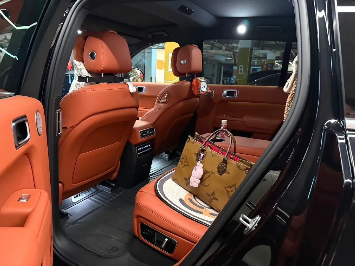 2023 Li L7 Range Extended 154HP REEV 40.9KWH,autocango,china used car exporter,china ev exporter,chinese used car exporter,chinese used ev exporter