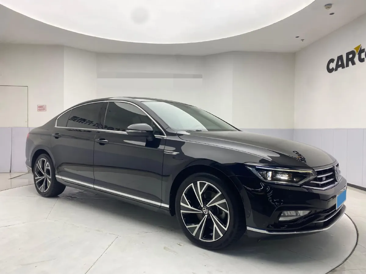 2021 Volkswagen Magotan 2.0T 186HP L4 7DCT,autocango,china used car exporter,china ev exporter,chinese used car exporter,chinese used ev exporter
