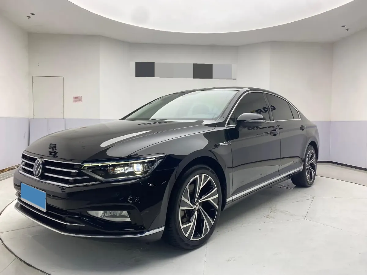 2021 Volkswagen Magotan 2.0T 186HP L4 7DCT,autocango,china used car exporter,china ev exporter,chinese used car exporter,chinese used ev exporter