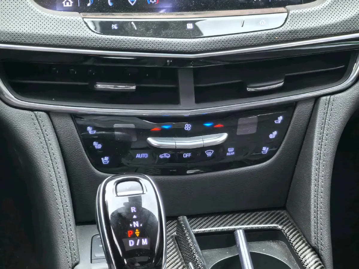 2022 Cadillac CT6 2.0T 237HP L4 10AT,autocango,china used car exporter,china ev exporter,chinese used car exporter,chinese used ev exporter