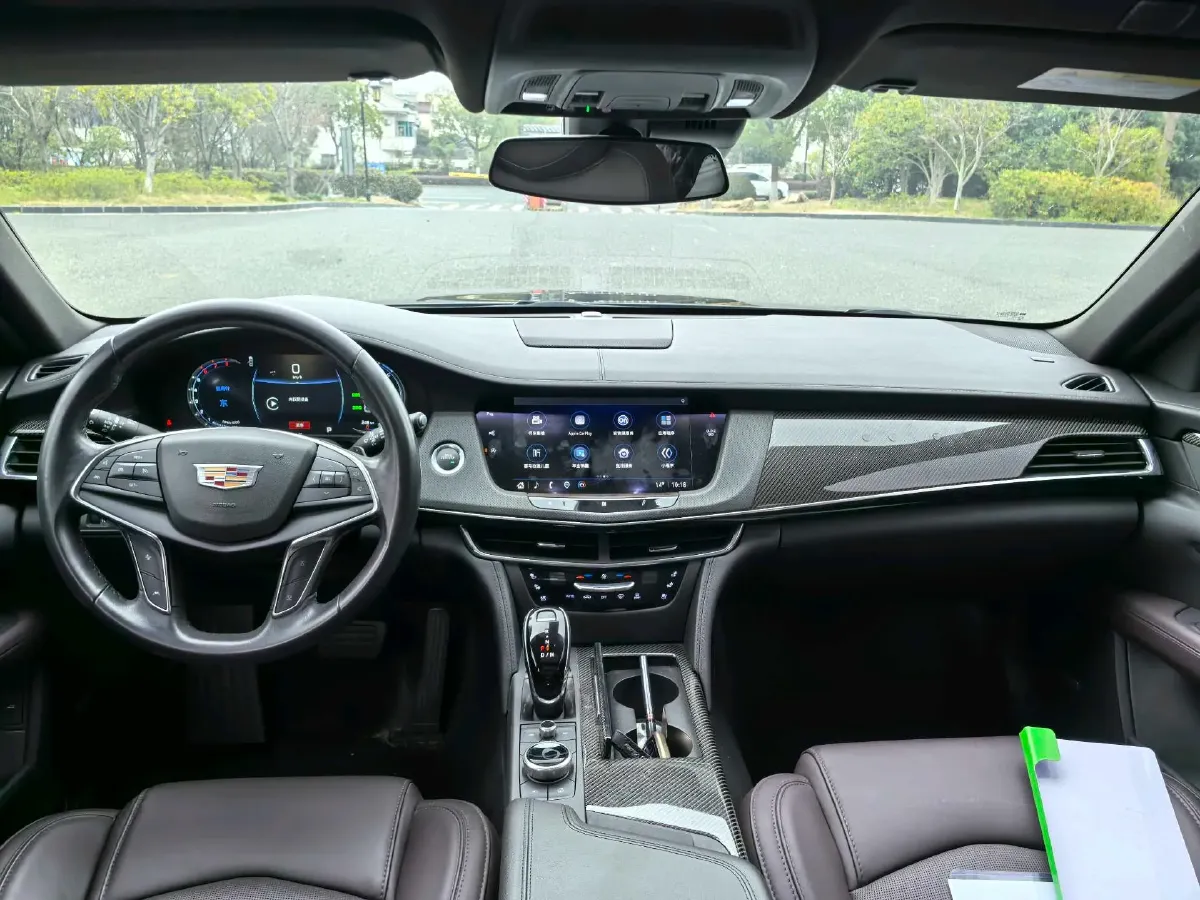 2022 Cadillac CT6 2.0T 237HP L4 10AT,autocango,china used car exporter,china ev exporter,chinese used car exporter,chinese used ev exporter