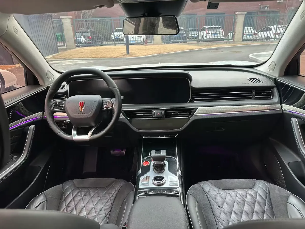 2019 HongQi HS5 2.0T 224HP L4 6AT,autocango,china used car exporter,china ev exporter,chinese used car exporter,chinese used ev exporter