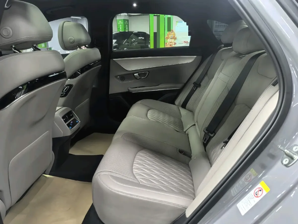 2025 BYD Han 1.5T 156HP L4 E-CVT PHEV,autocango,china used car exporter,china ev exporter,chinese used car exporter,chinese used ev exporter