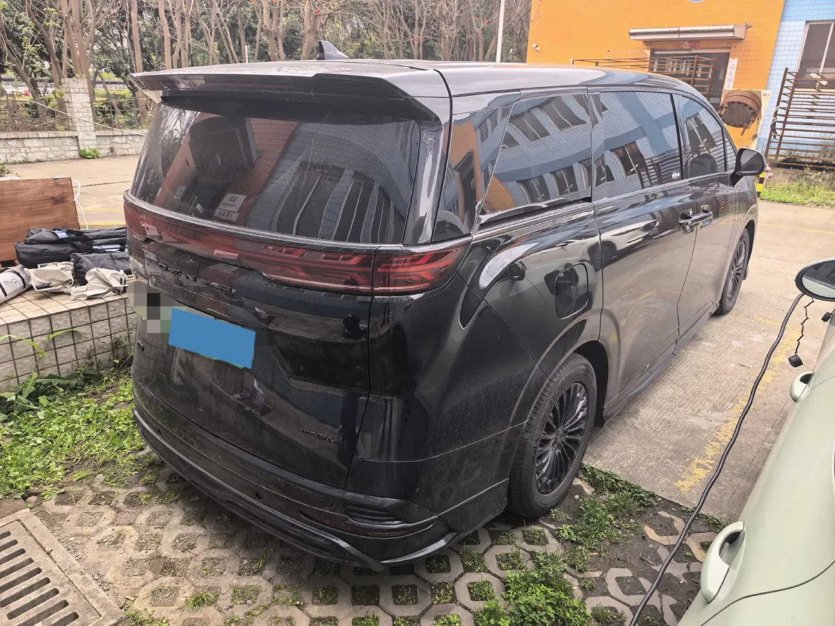 2024 Denza D9 1.5T 139HP L4 E-CVT PHEV 40KWH,autocango,china used car exporter,china ev exporter,chinese used car exporter,chinese used ev exporter