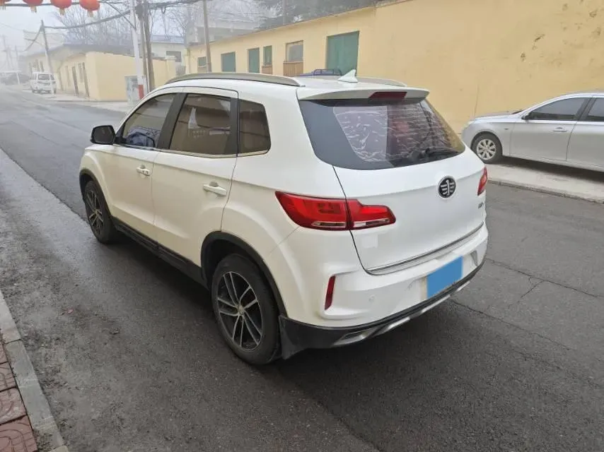 2019 Bestune X40 1.6L 114HP L4 6AT,autocango,china used car exporter,china ev exporter,chinese used car exporter,chinese used ev exporter