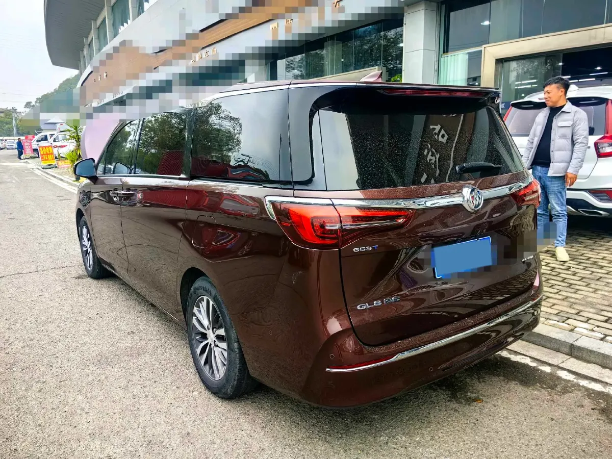 2022 Buick GL8 2.0T 237HP L4 9AT,autocango,china used car exporter,china ev exporter,chinese used car exporter,chinese used ev exporter